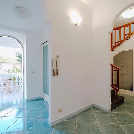 Villa Fronte Mare